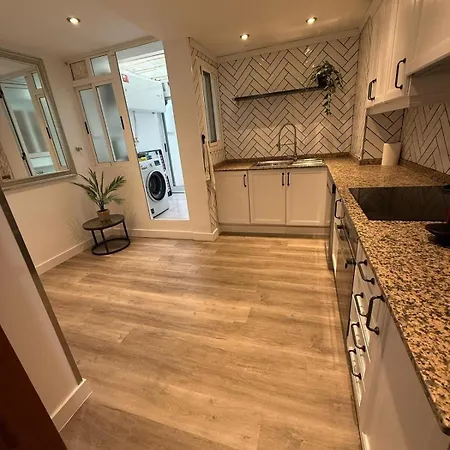 Playa Del Pinar شقة