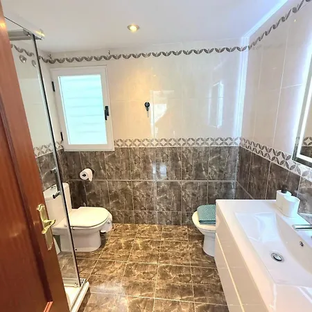 Playa Del Pinar شقة *